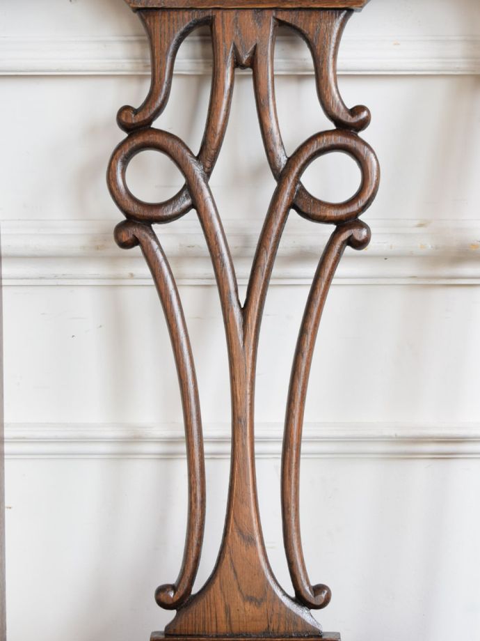 英国アンティークらしい装飾