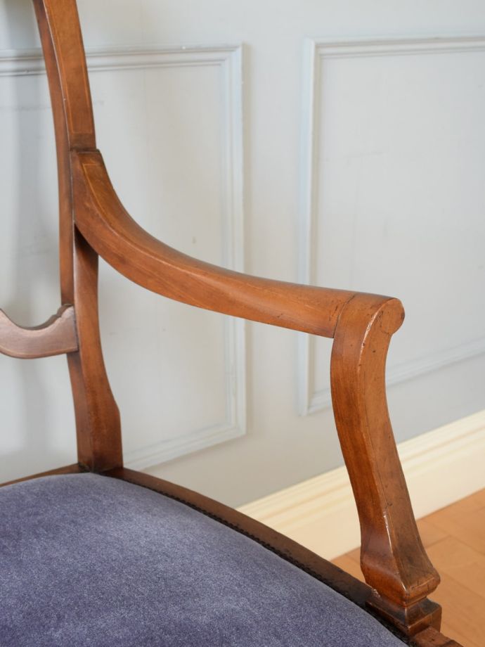 セティの肘掛け