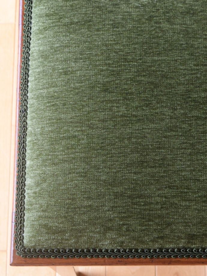 アンティークスツールの生地