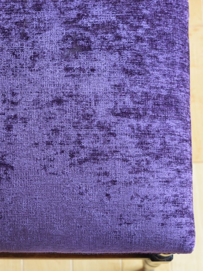 アンティークスツールの生地