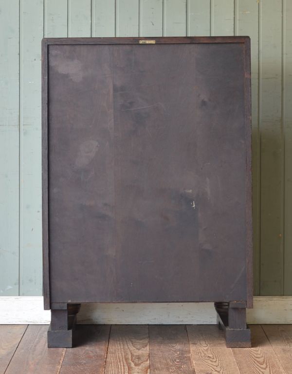 サイドバイサイド アンティーク家具 アンティークの英国家具、どっしりとしたライティングビューロー。キチンとメンテナンスしてあるので、裏側もキレイです。(q-500-f)