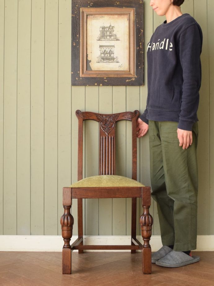 英国アンティークのダイニングチェア