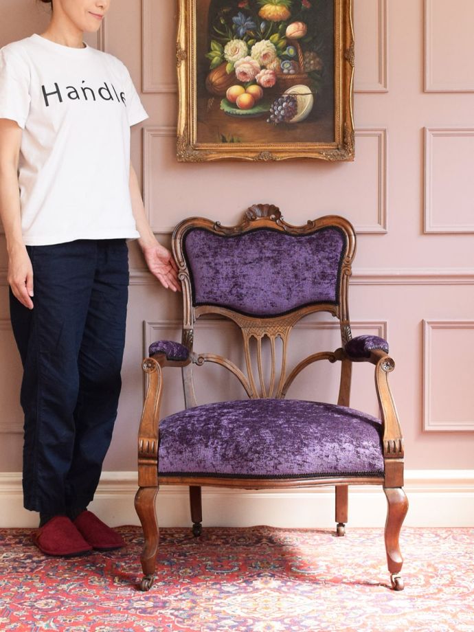 英国アンティークのパーソナルチェア