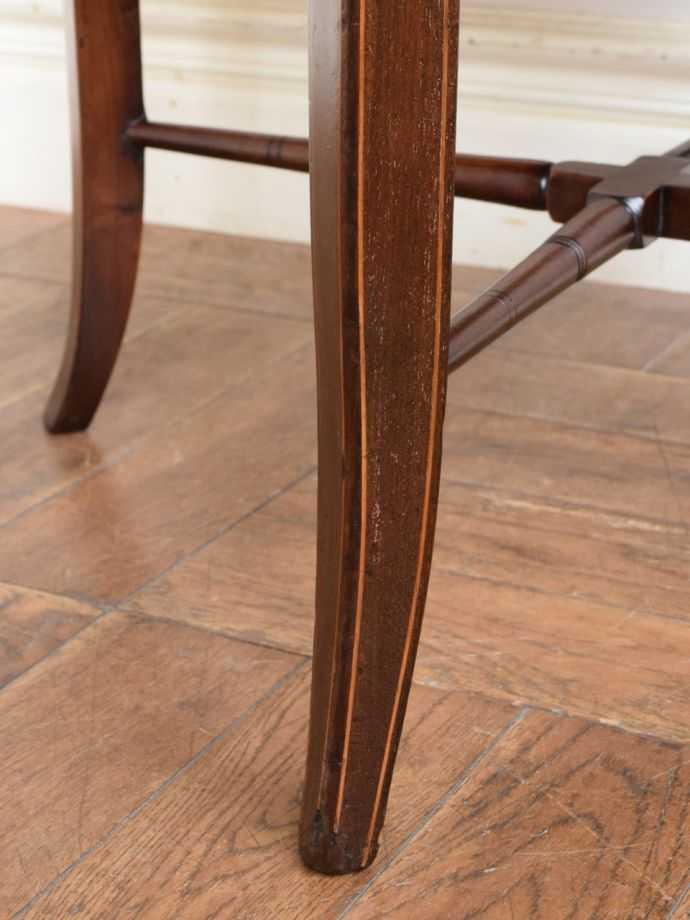 アンティーク椅子の脚