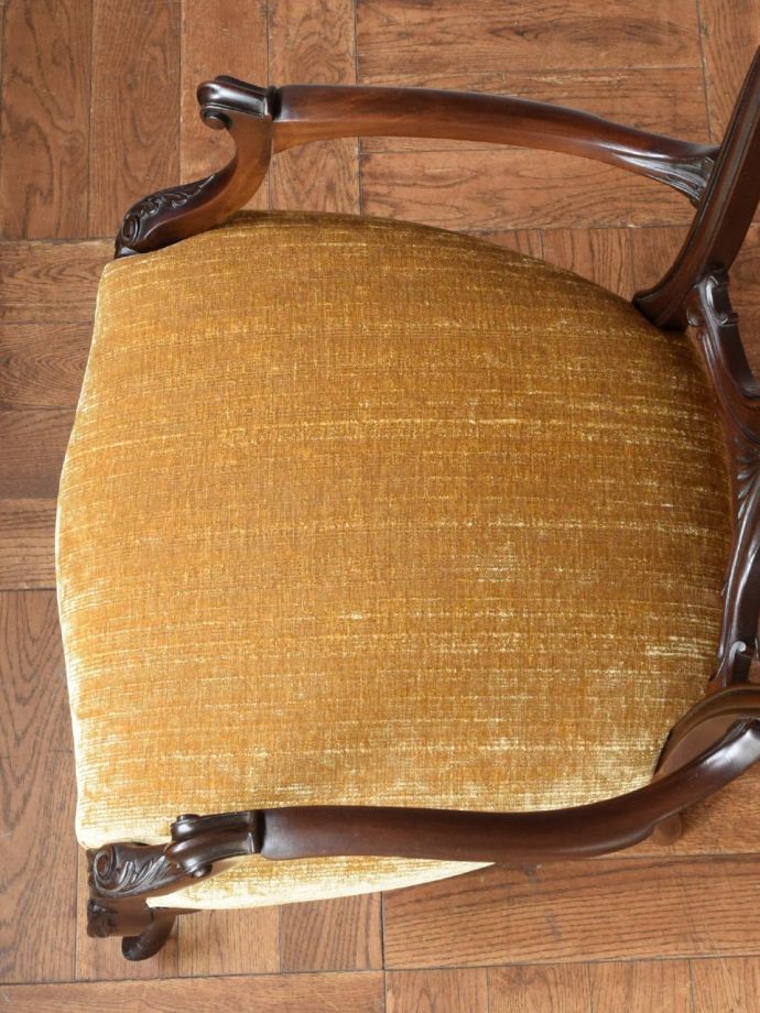 アンティークの椅子の座面