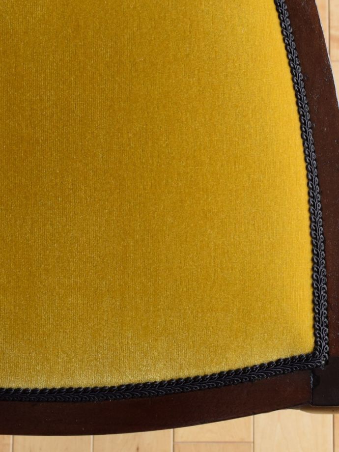 サロンチェアの座面の生地