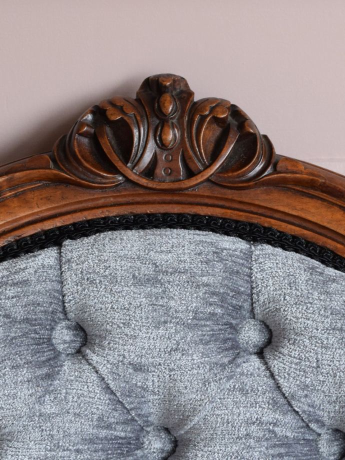 英国アンティークらしい装飾