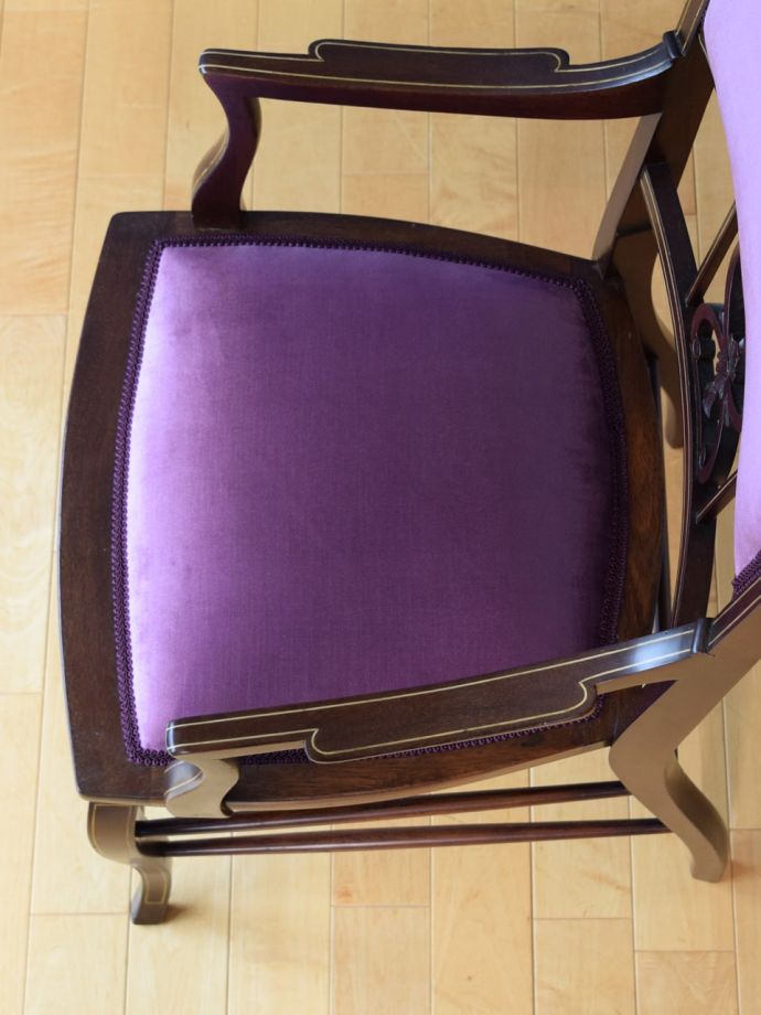 アンティークの椅子の座面