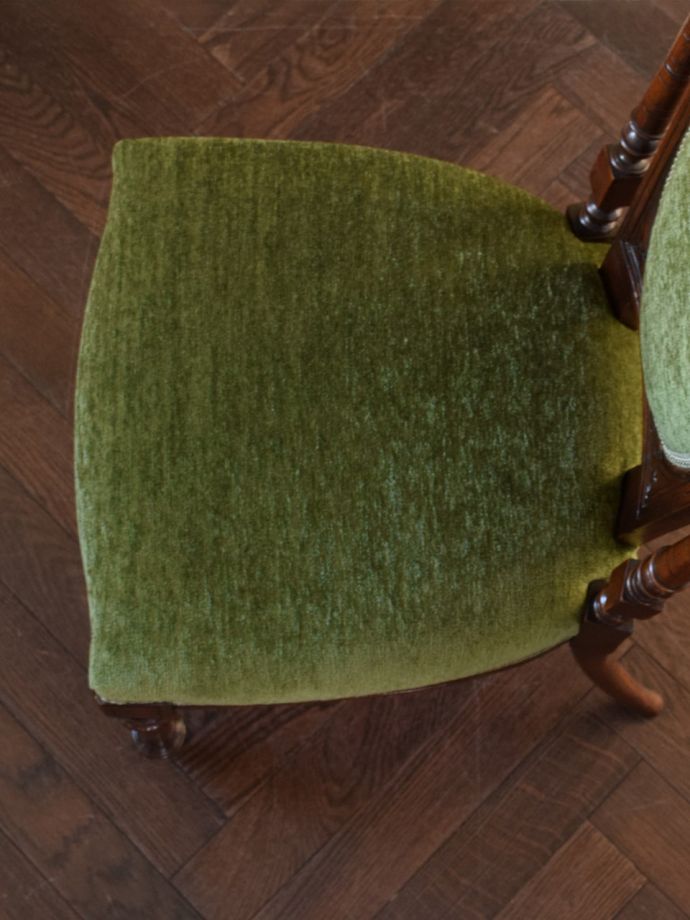 アンティークの椅子の座面