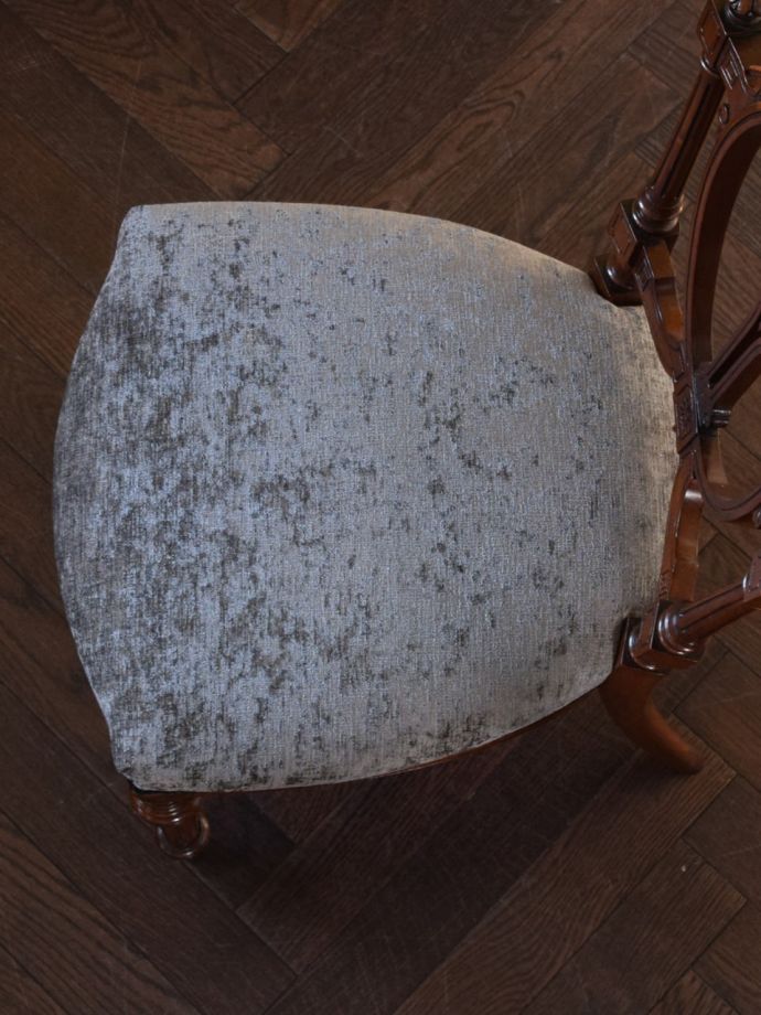 アンティークの椅子の座面