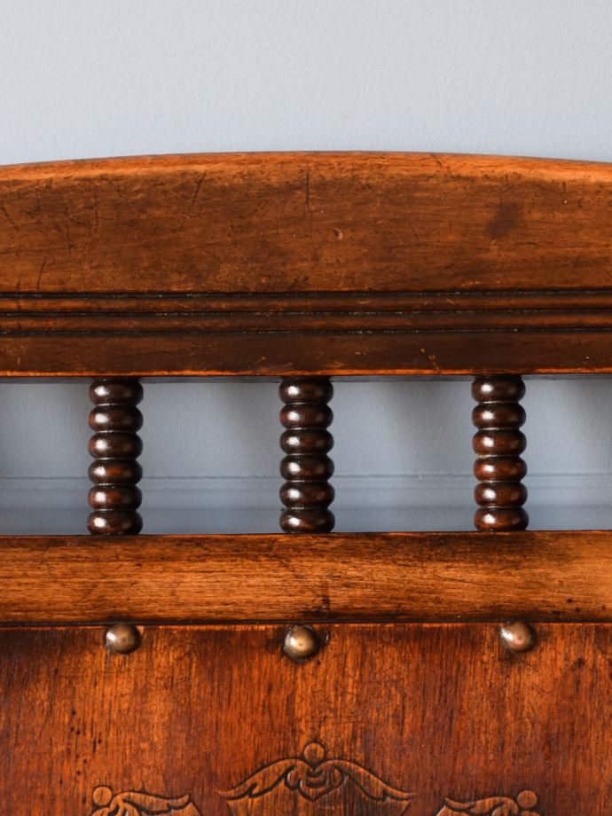 アンティークらしい彫