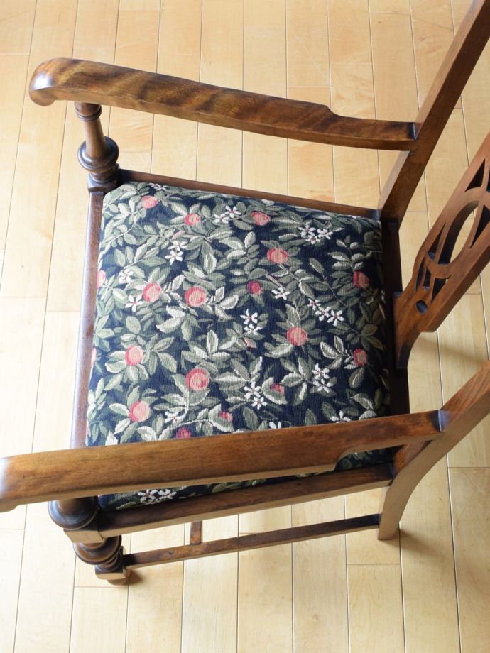 アンティークの椅子の座面