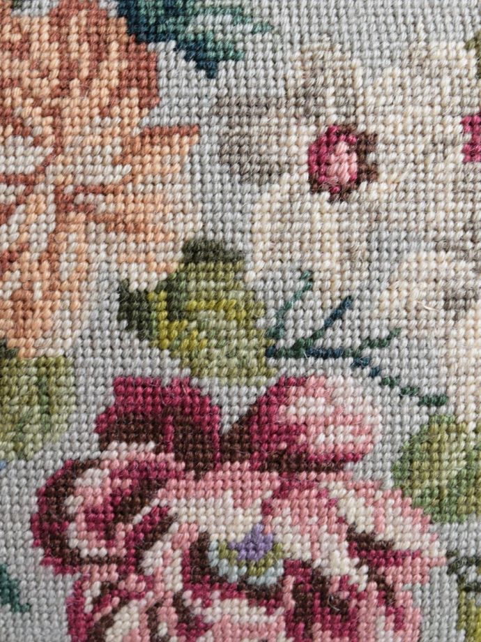 アンティークスツールの生地