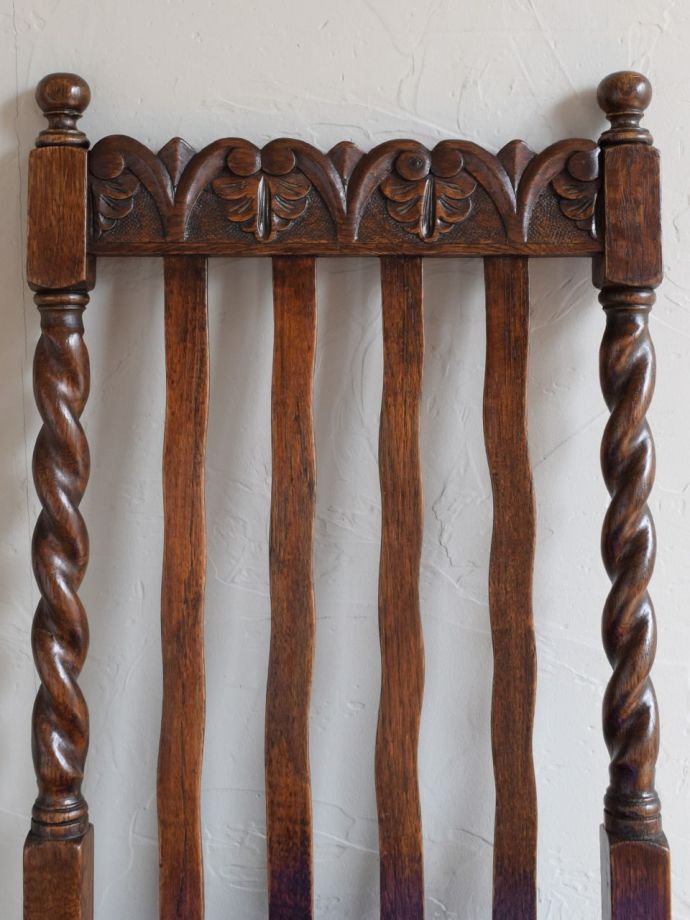 アンティークチェアの装飾