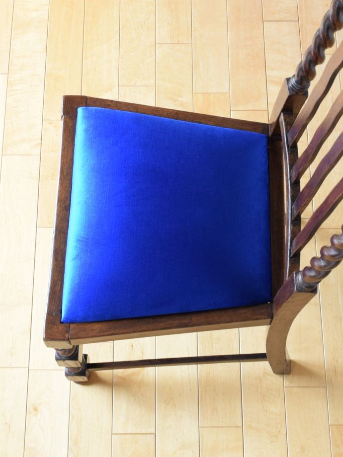 アンティークの椅子の座面