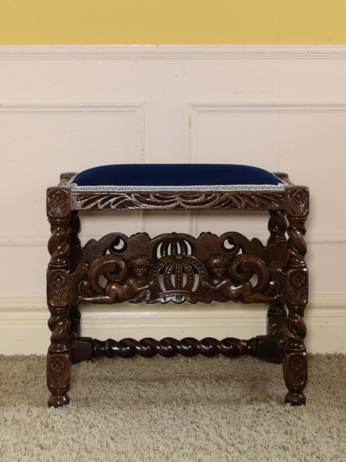 アンティークスツールの側面