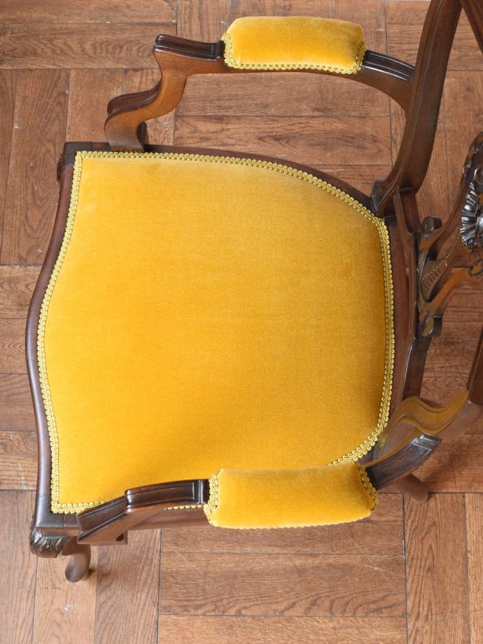 アンティークの椅子の座面