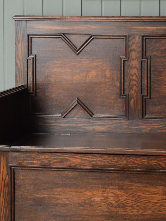 アンティークらしい装飾が魅力