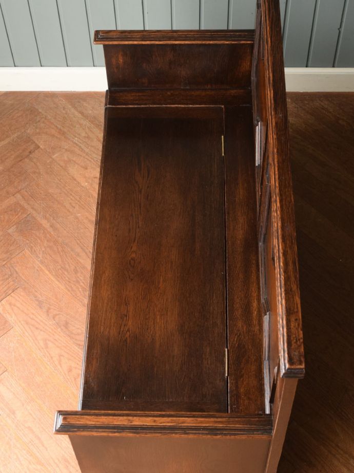 アンティークの椅子の座面