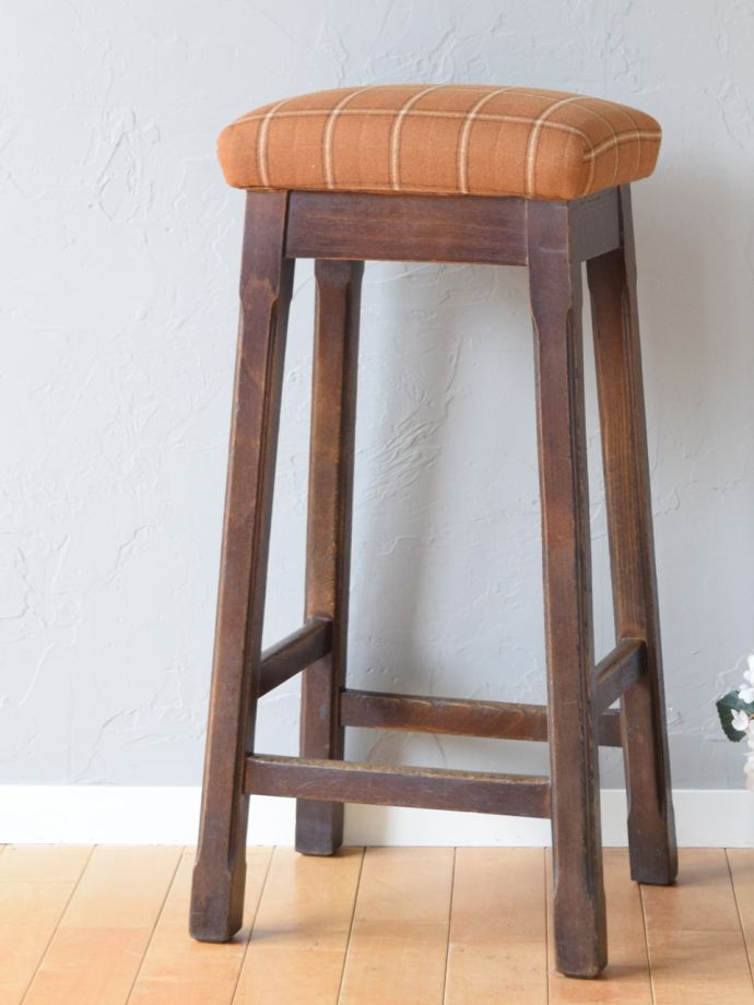 おしゃれなアンティークスツール