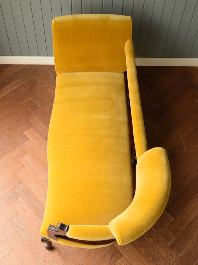 アンティークソファの座面