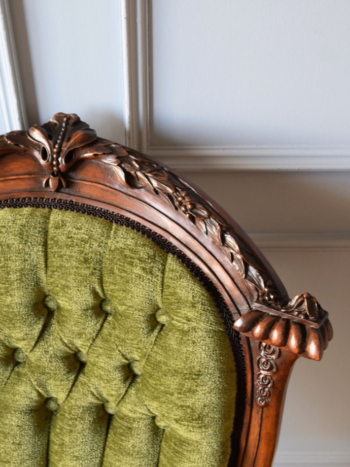 英国アンティークらしい装飾