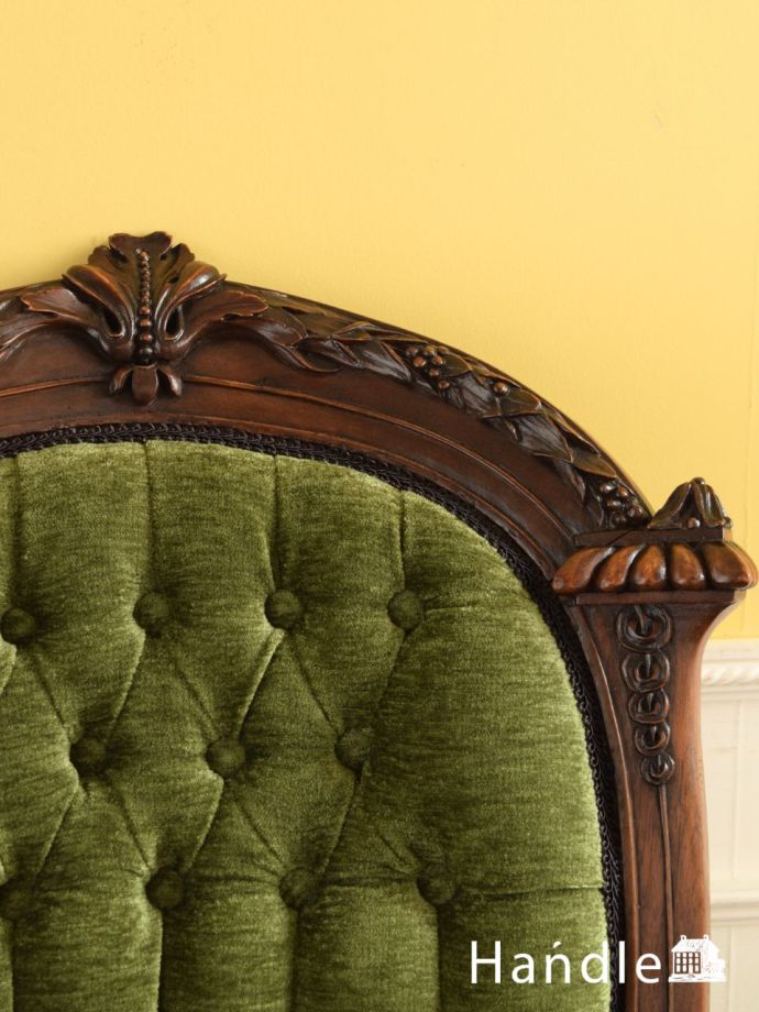 英国アンティークらしい装飾