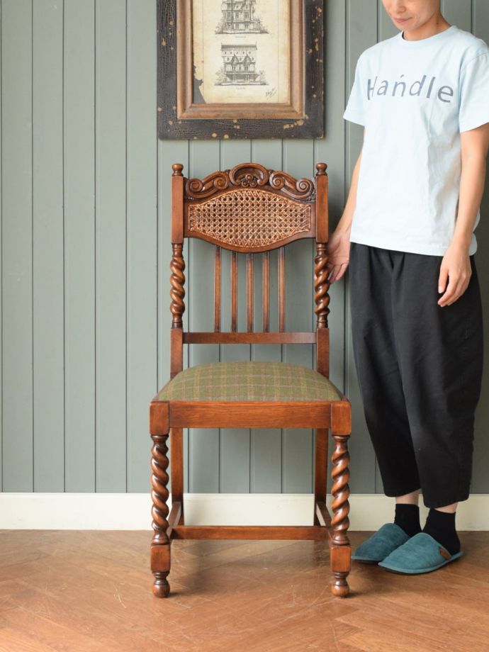 英国アンティークのダイニングチェア