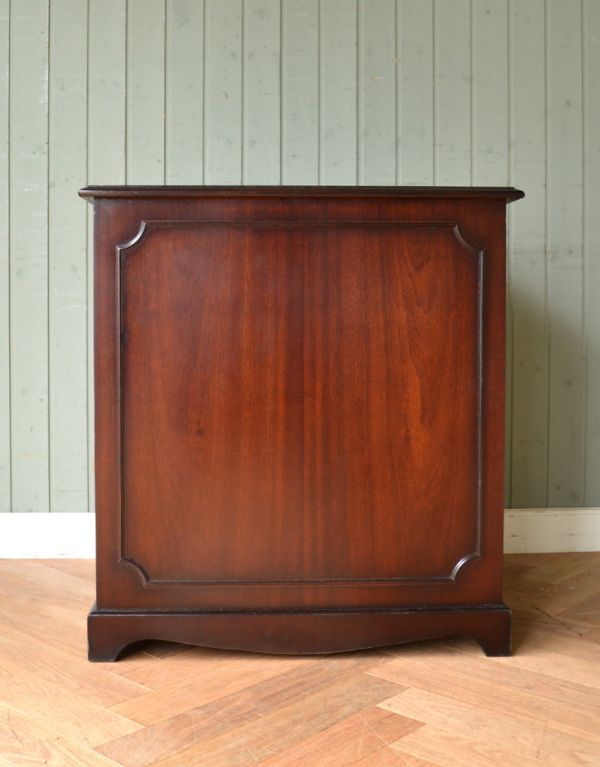 アンティークのチェスト　アンティーク家具　マホガニー材のアンティーク英国家具、ファイリングキャビネット。サイドもしっかり作られています。(q-566-f)