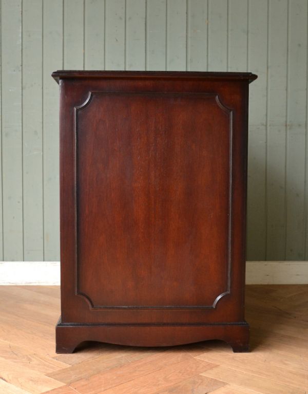 アンティークのチェスト　アンティーク家具　マホガニー材のアンティーク英国家具、ファイリングキャビネット。きちんとメンテナンスしてあるので、裏側もキレイです。(q-566-f)