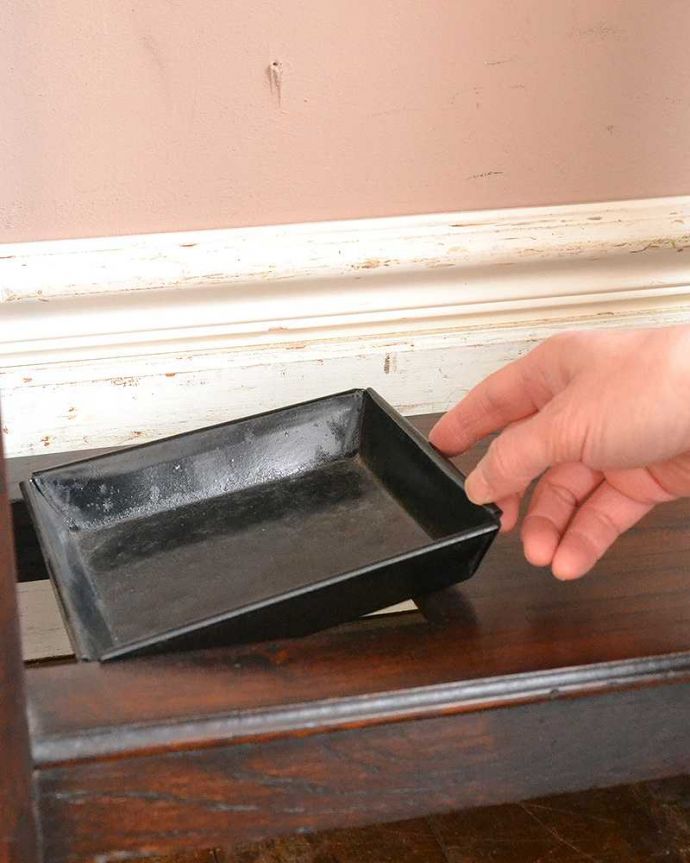 傘立てのトレイ