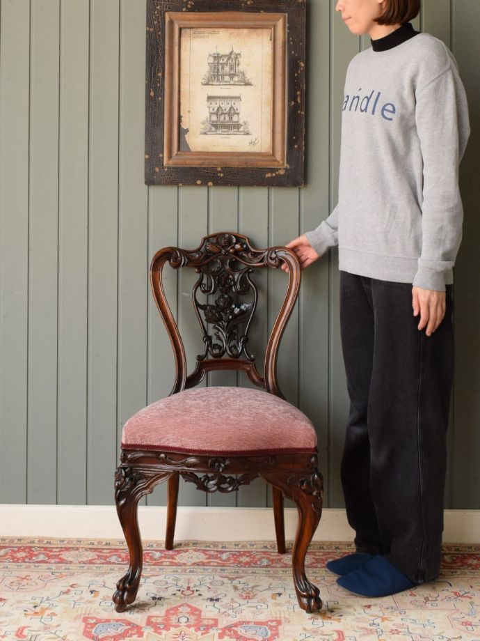 英国アンティークのサロンチェア