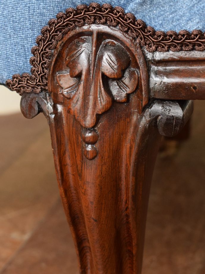 イギリスらしい美しい彫