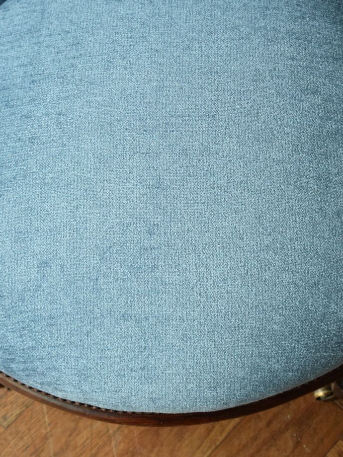 パーソナルチェアの座面の生地