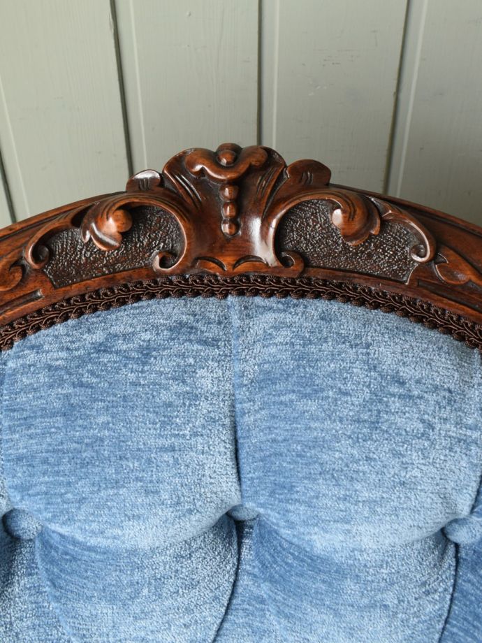 英国アンティークらしい装飾