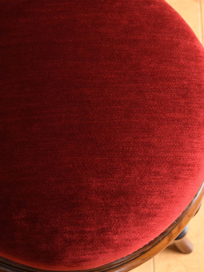 アンティークスツールの生地