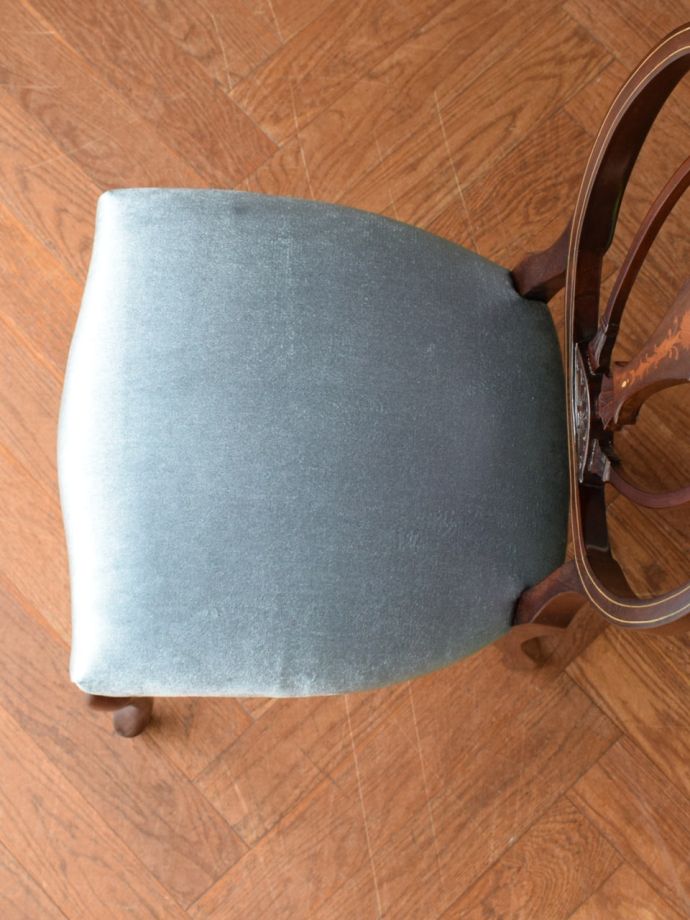 アンティークの椅子の座面