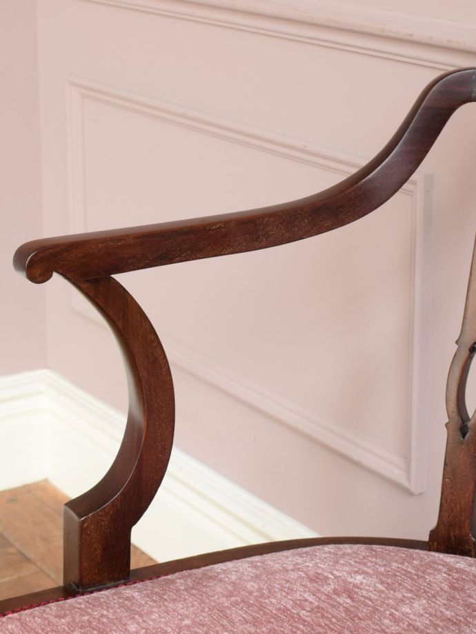 アンティークの椅子のアーム