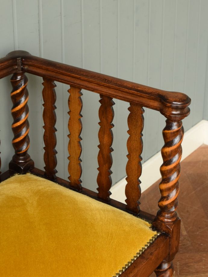 コーナーチェアのアーム