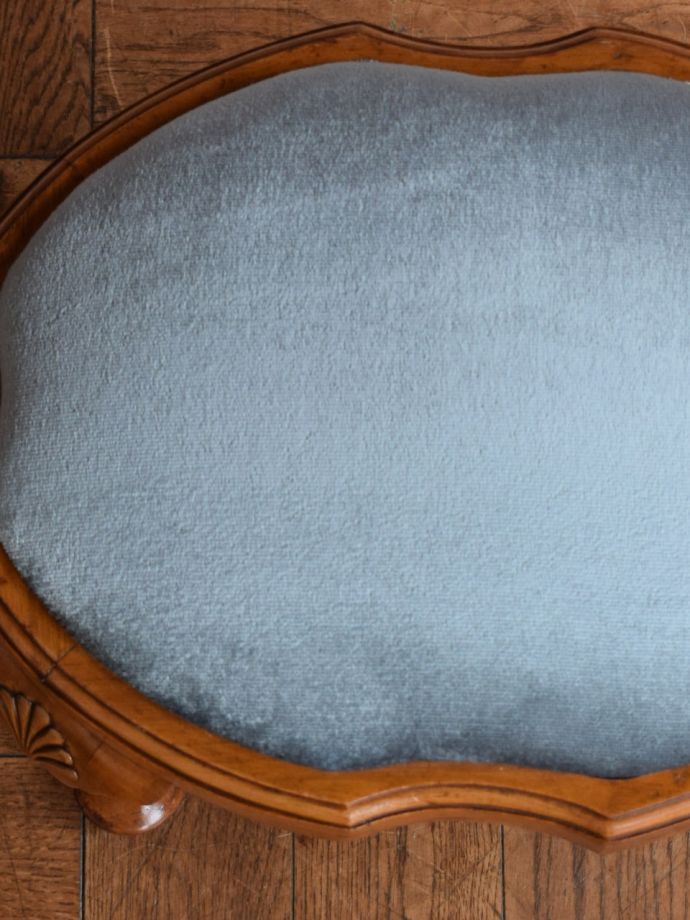 アンティークスツールの生地