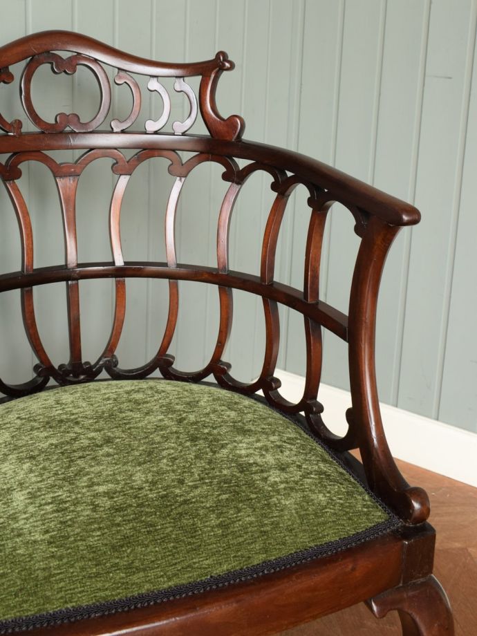 アンティークの椅子のアーム