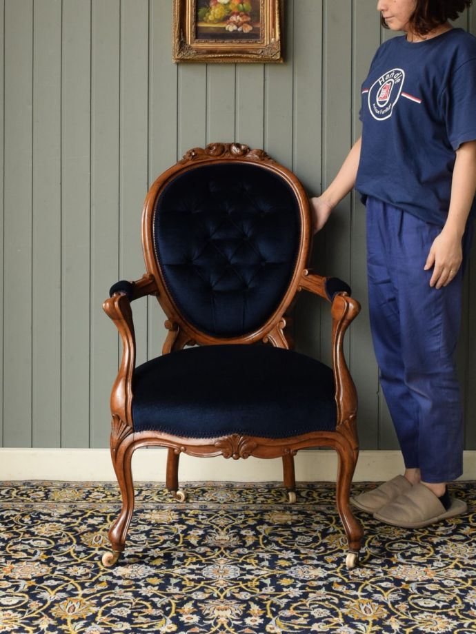 アンティークのパーソナルチェア