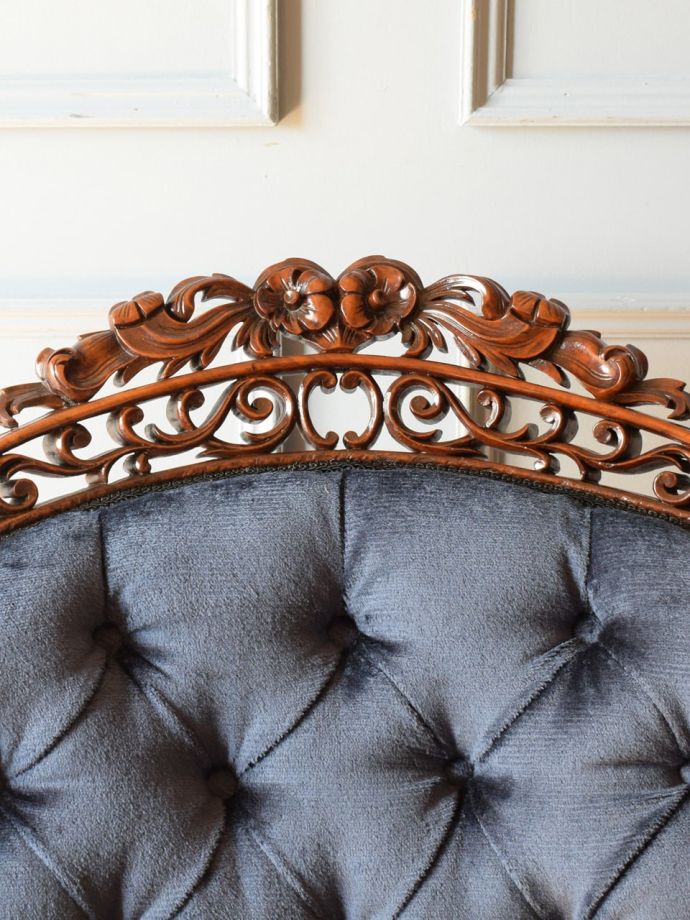 英国アンティークらしい装飾