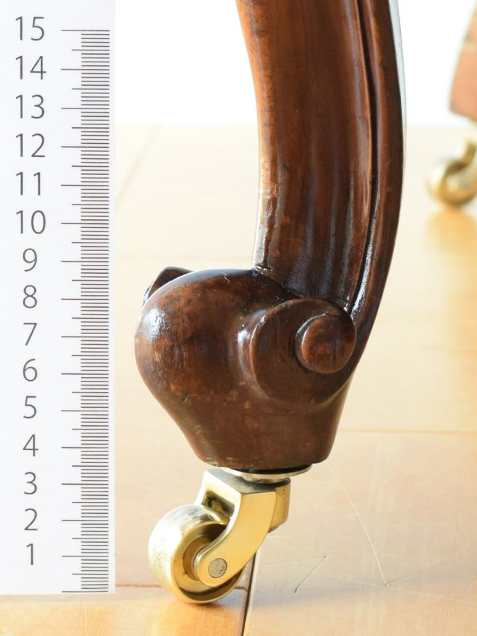 アンティーク椅子の脚