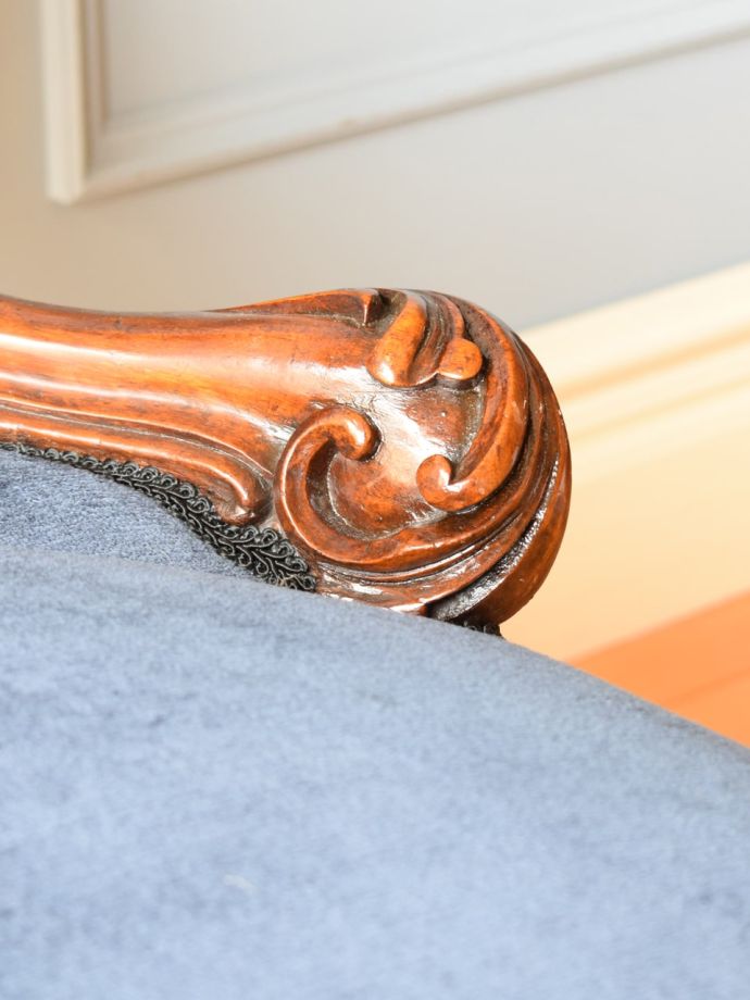 イギリスらしい美しい彫