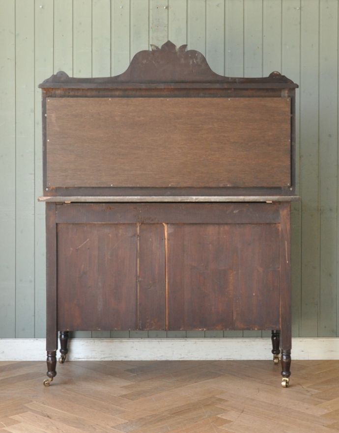 サイドボード アンティーク家具 タイルが美しいアンティークの引き出し付きのウォッシュスタンド、ウォルナット材の英国家具。きちんとメンテナンスしてあるので、裏側もキレイです。(q-681-f)