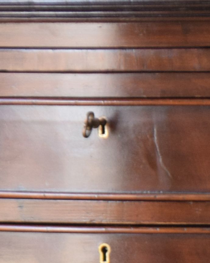 アンティークのチェスト アンティーク家具 トレー付きのチェストオブドロワーズ、マホガニー材のアンティーク英国家具。アンティークの鍵が付いています。(q-806-f)