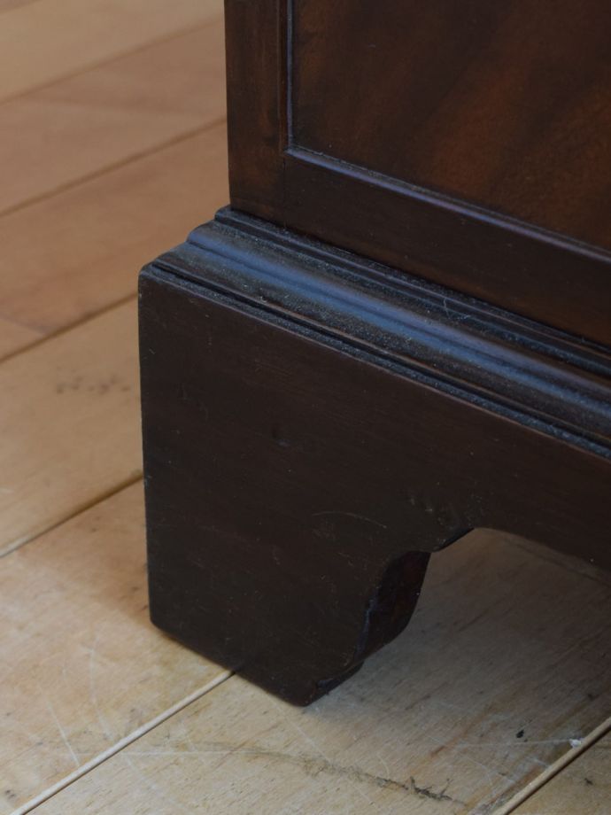 アンティーク家具の脚