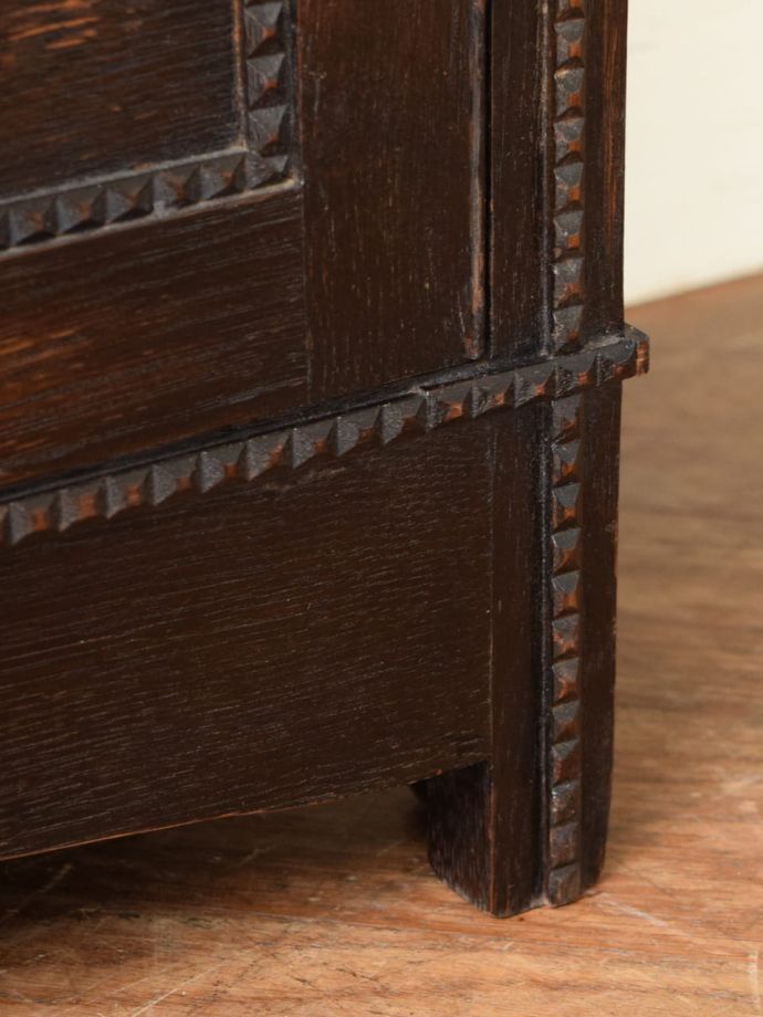 アンティーク家具の脚