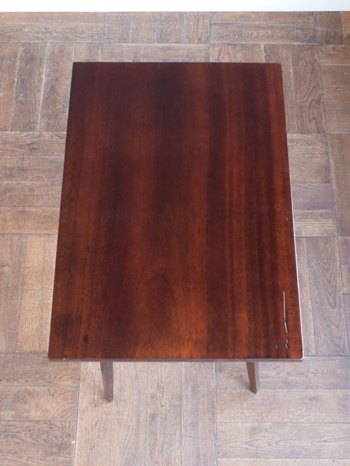 オケージョナルテーブルの天板